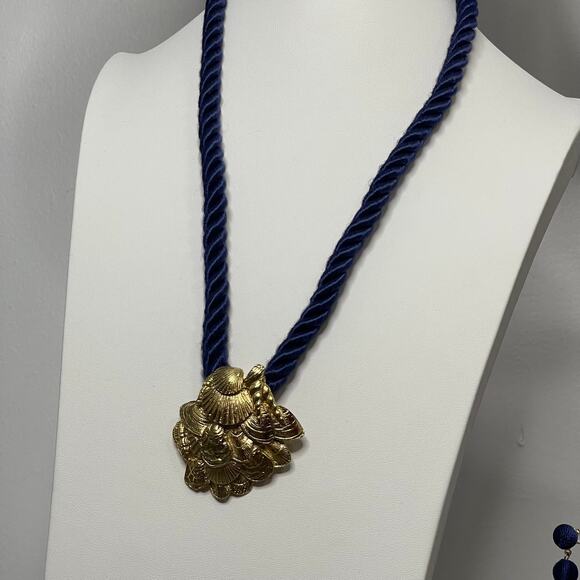 necklace earrings Y2K gold tone shell pendant navy blue cord nautical jewelry - Picture 6 of 14
